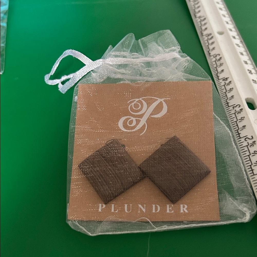 Plunder Chocolate Brown Square Earrings